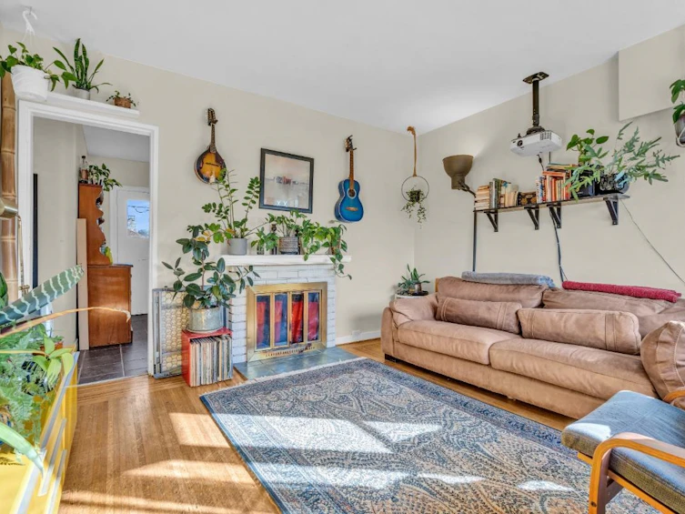 2767 Charles Street, Vancouver, BC, V5K 3A6 - 3