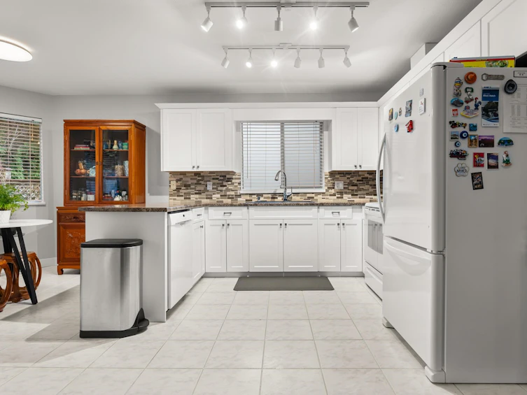 12366 Southpark Crescent, Surrey, BC, V3X 2C1 - 16