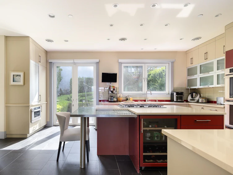 4371 Puget Drive, Vancouver, BC, V6L 2V7 - 4