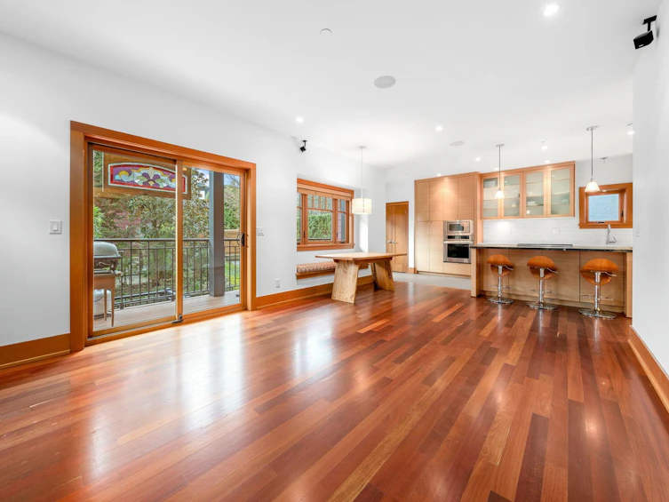 2912 Yale Street, Vancouver, BC, V5K 4W1 - 9