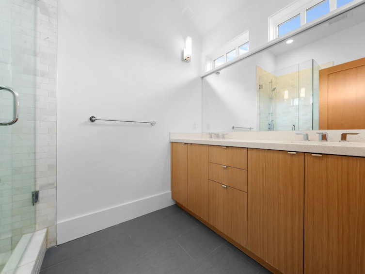 2912 Yale Street, Vancouver, BC, V5K 4W1 - 25