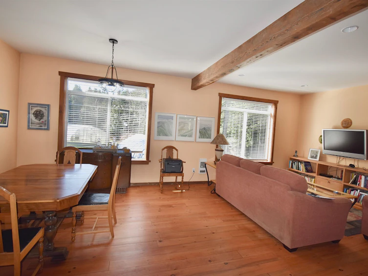 331 Hough Road, Gibsons, BC, V0N 1V4 - 6