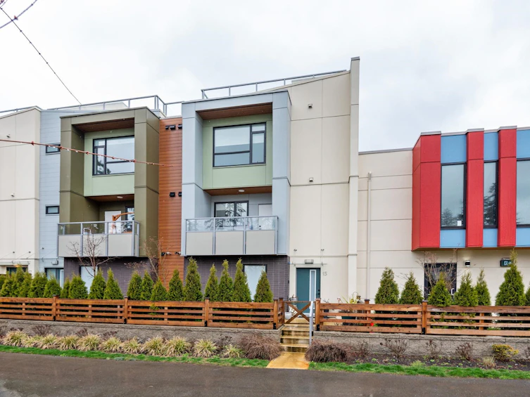 15-5858 132 Street, Surrey, BC, V3X 1N1