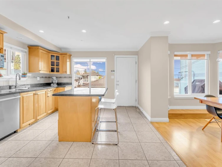 4213 Cambridge Street, Burnaby, BC, V5C 1H1 - 8