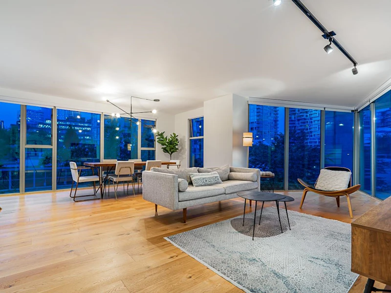 501 - 1000 Beach Avenue, Vancouver BC V6E 4M2