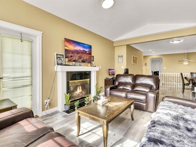 17-31445 Upper Maclure Road - 4