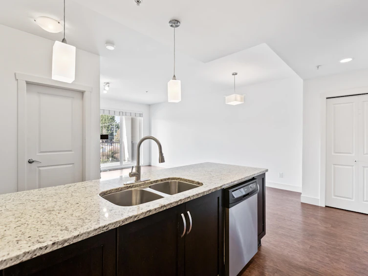 312-3192 Gladwin Road, Abbotsford, BC, V2T 6M9 - 8