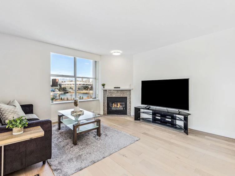 805-1255 Main Street, Vancouver, BC, V6A 4G5 - 5