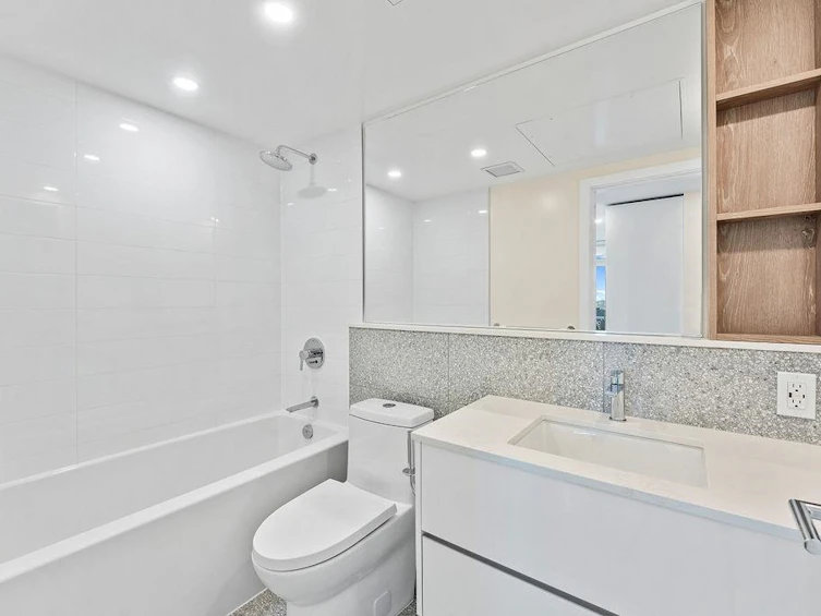 1508-10428 Whalley Boulevard, Surrey, BC, V3T 1W6 - 14