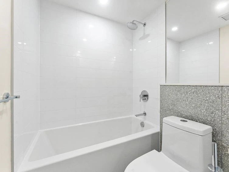 1508-10428 Whalley Boulevard, Surrey, BC, V3T 1W6 - 15