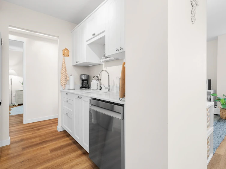 1603-2004 Fullerton Avenue, North Vancouver, BC, V7P 3G8 - 9