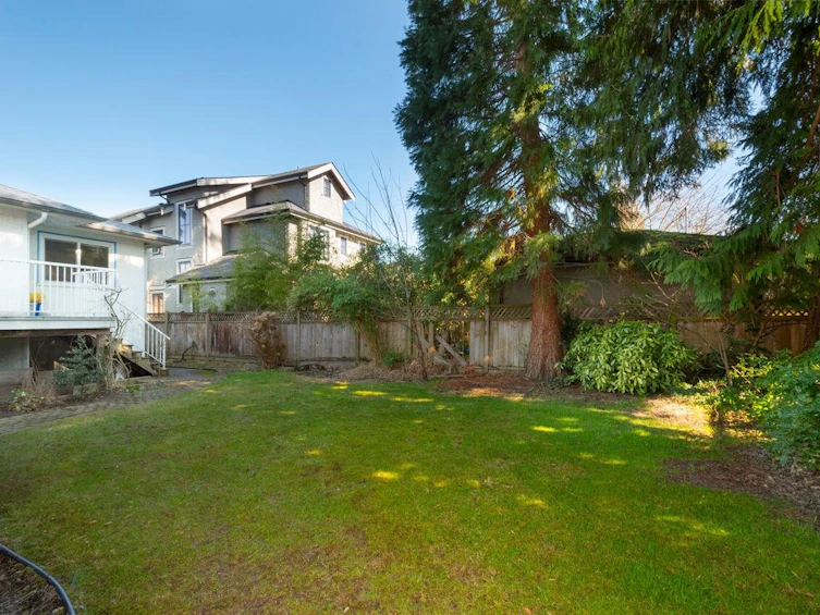 3856 W 3rd Avenue, Vancouver, BC, V6R 1M4 - 16