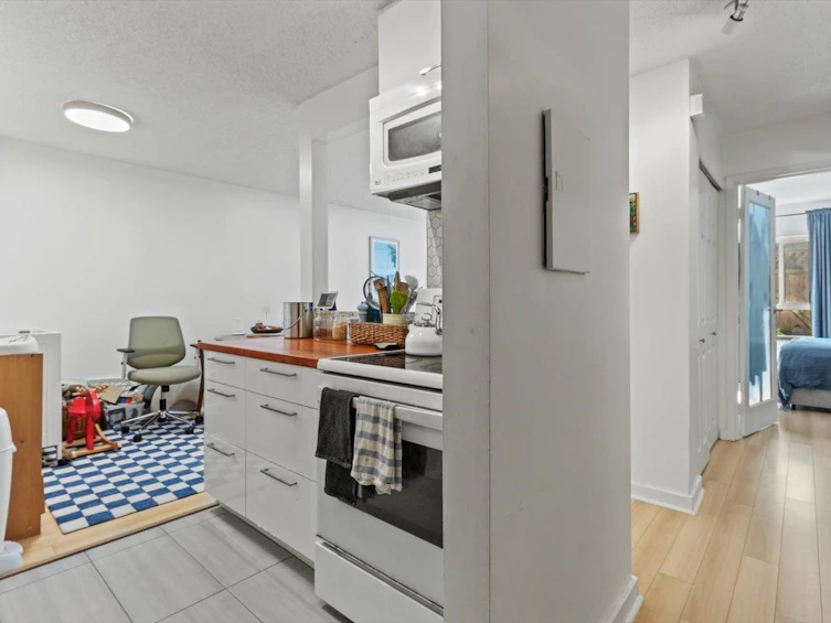 107-825 E 7th Avenue, Vancouver, BC, V5T 1P4 - 4