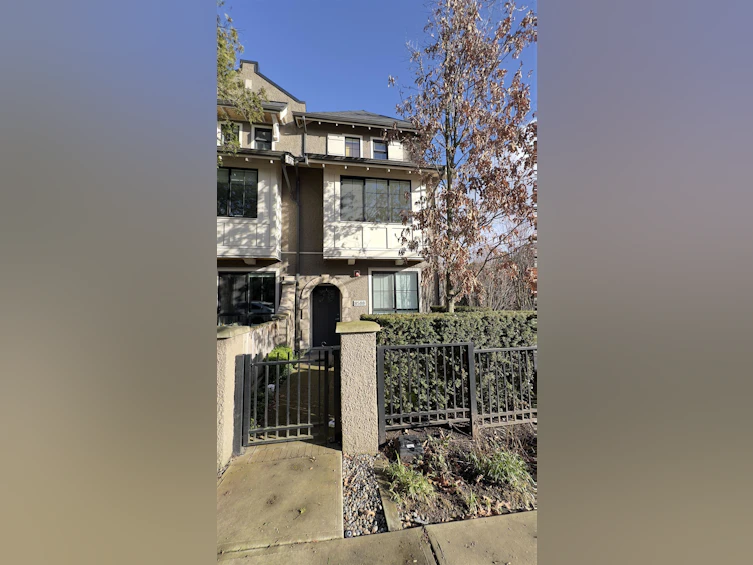 8588 Osler Street, Vancouver, BC, V6P 0G4 - 2