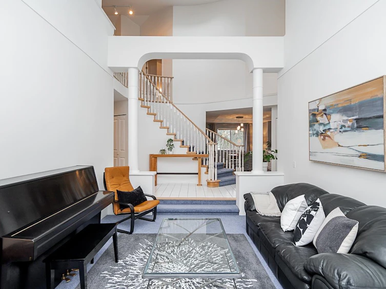 2926 Valleyvista Drive, Coquitlam, BC, V3E 2P3 - 6