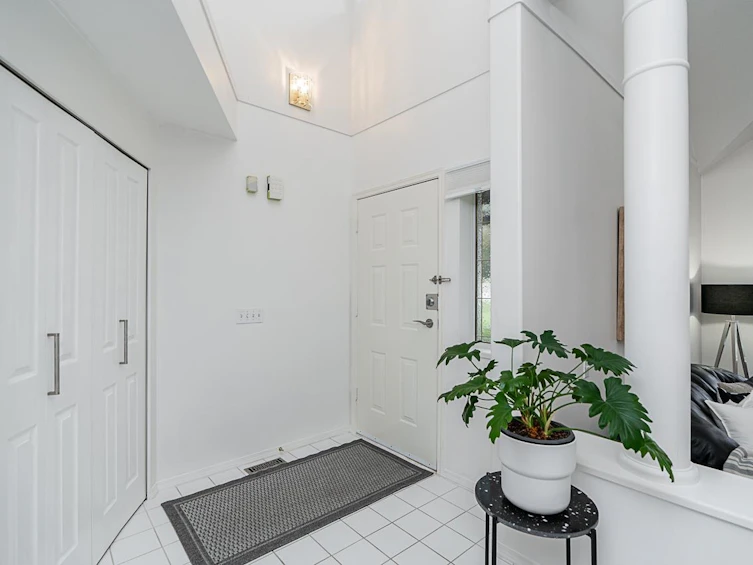 2926 Valleyvista Drive, Coquitlam, BC, V3E 2P3 - 3