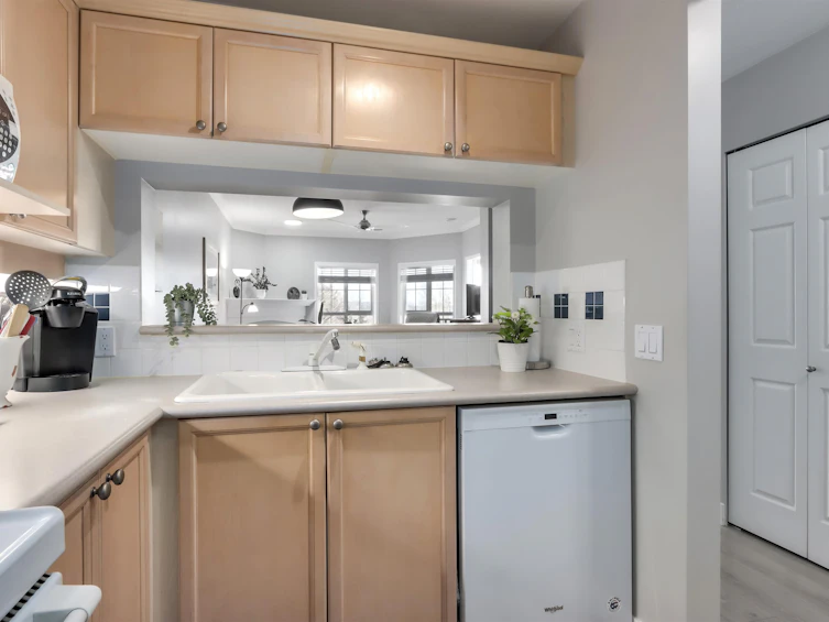 420-5500 Andrews Road, Richmond, BC, V7E 6M9 - 6