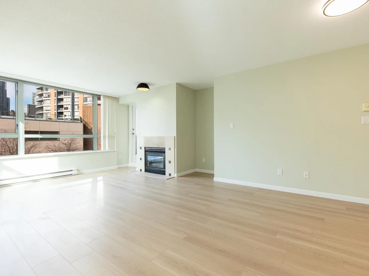 601-4888 Hazel Street, Burnaby, BC, V5H 4T4 - 4