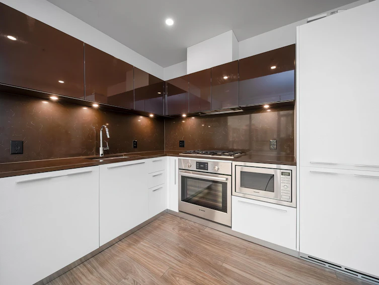 1301-6288 Cassie Avenue, Burnaby, BC, V5H 0H7 - 8