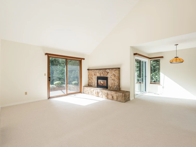 6030 Glenwynd Place, West Vancouver, BC, V7W 2W5 - 3
