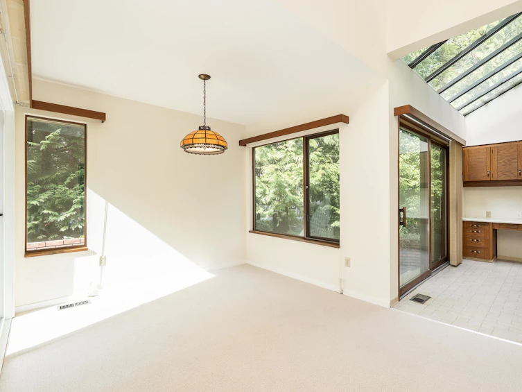 6030 Glenwynd Place, West Vancouver, BC, V7W 2W5 - 9
