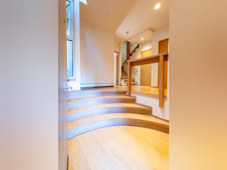 2550 York Avenue, Vancouver, BC, V6K 1E3 - 5