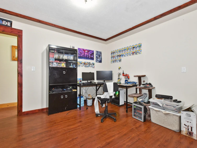 8642 Sylvester Road, Mission, BC, V2V 7K6 - 27