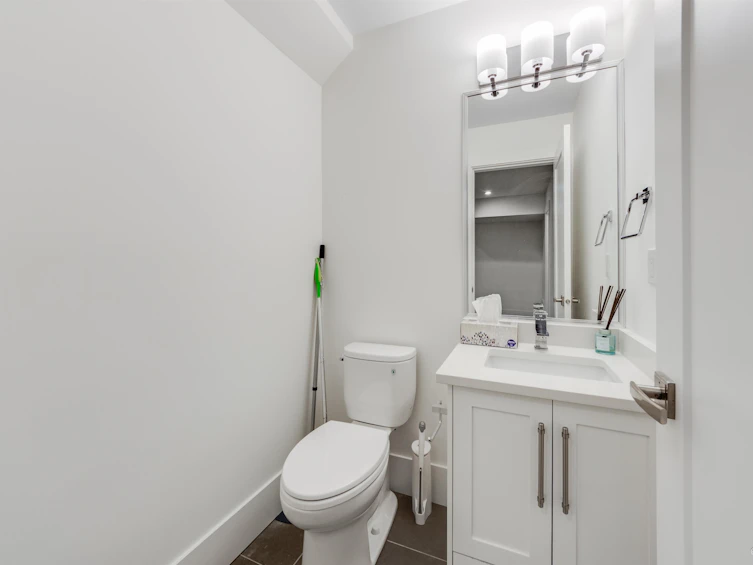 2517 168 Street, Surrey, BC, V3Z 0A7 - 31