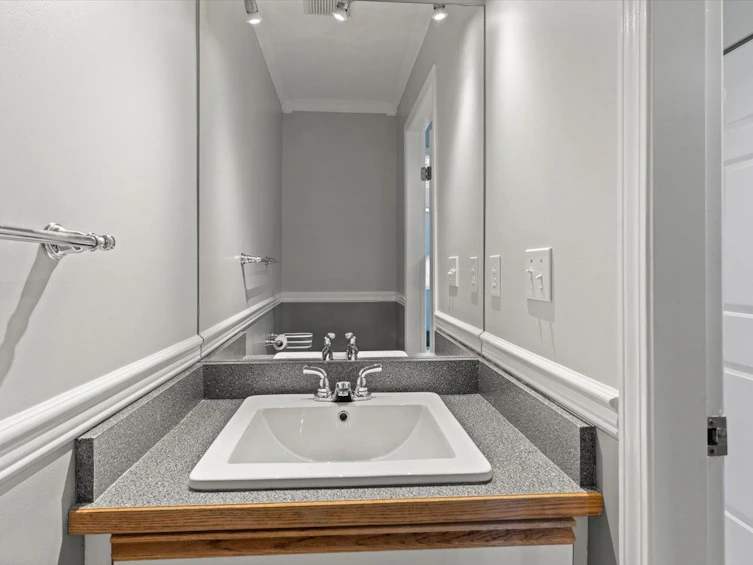 2938 The Dell, Coquitlam, BC, V3C 3M6 - 16