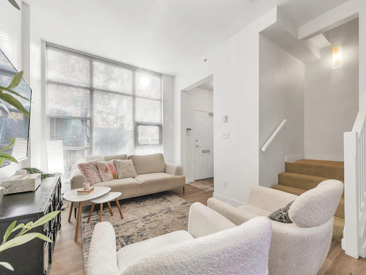1479 E King Edward Avenue, Vancouver, BC, V5N 5Z4 - 2