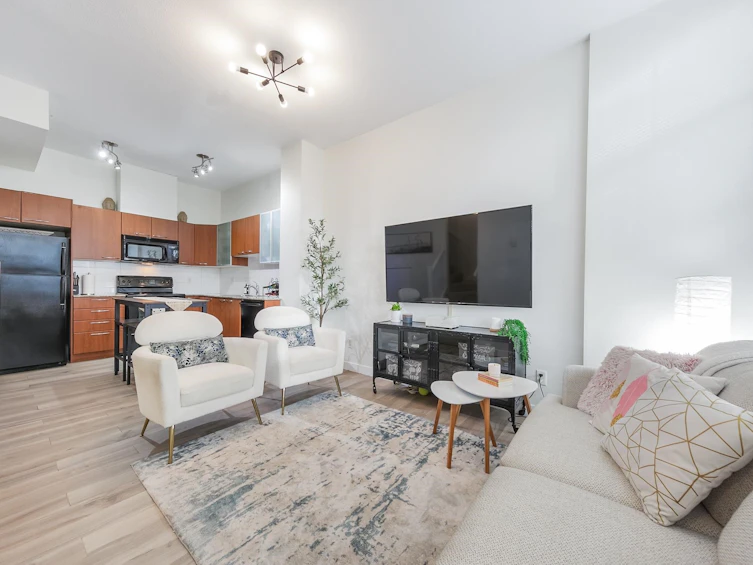 1479 E King Edward Avenue, Vancouver, BC, V5N 5Z4