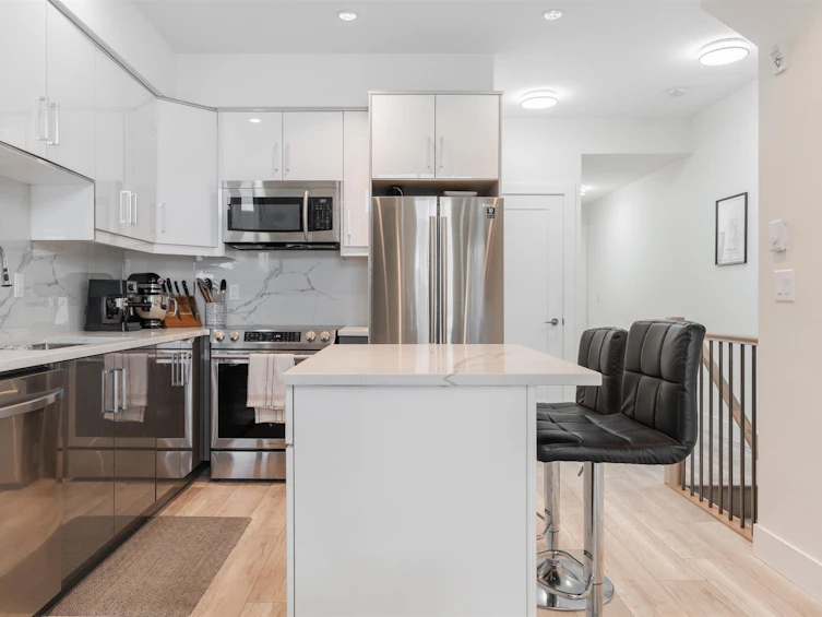 5009 Chambers Street, Vancouver, BC, V5R 3L8 - 5
