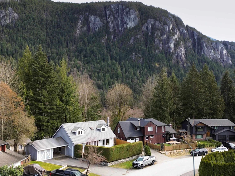 1107 Plateau Crescent, Squamish, BC, V8B 0W3 - 27