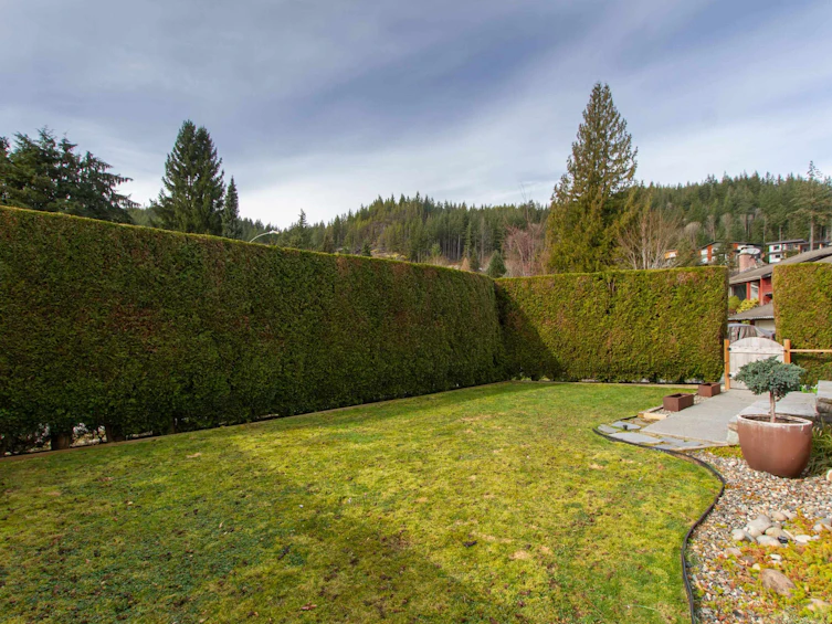 1107 Plateau Crescent, Squamish, BC, V8B 0W3 - 2