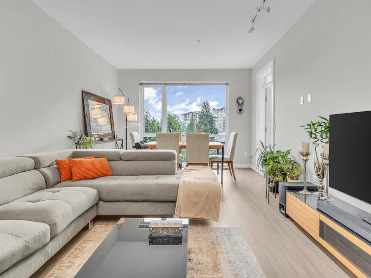 322-2651 Library Lane, North Vancouver, BC, V7J 0C1 - 4