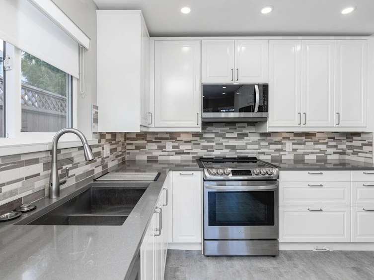 5816 Heron Place, Sechelt, BC, V7Z 0R3 - 6