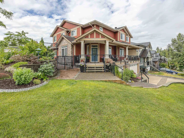 24732 104 Avenue, Maple Ridge, BC, V2W 0B1 - 2