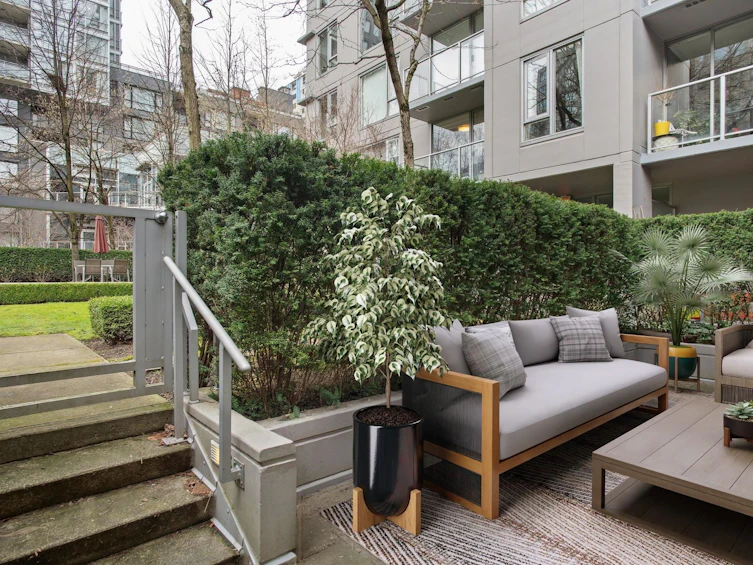 TH3-1001 Richards Street, Vancouver, BC, V6B 1J6 - 2