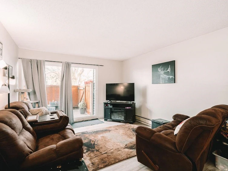 103-33400 Bourquin Place, Abbotsford, BC, V2S 5G3 - 3