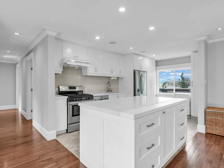 4421 Price Crescent, Burnaby, BC, V5G 2N5 - 6
