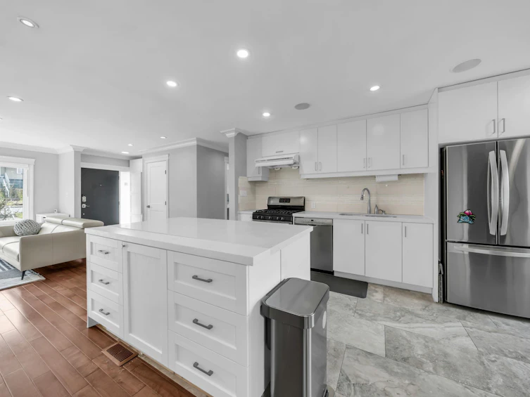 4421 Price Crescent, Burnaby, BC, V5G 2N5 - 8
