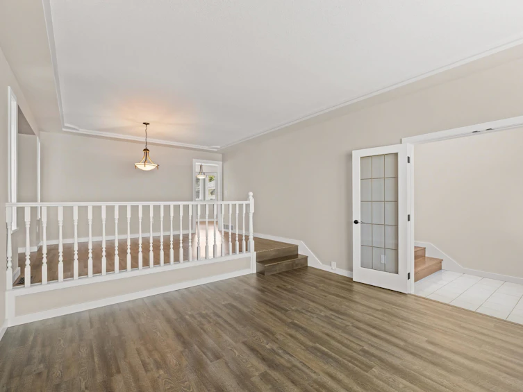 3090 Cassiar Avenue, Abbotsford, BC, V2S 7G9 - 5