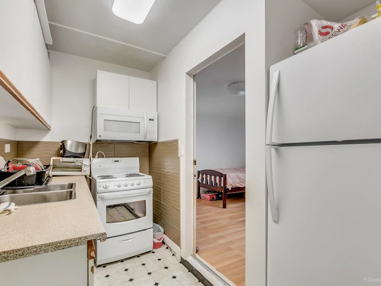 5405 College Street, Vancouver, BC, V5R 3Z6 - 18