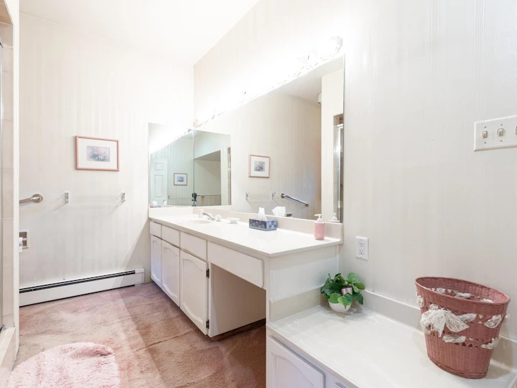 7501 Lambeth Drive, Burnaby, BC, V5E 4B4 - 17
