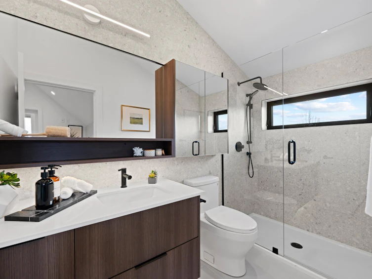 2-1260 Kaslo Street, Vancouver, BC, V5K 3Z7 - 23