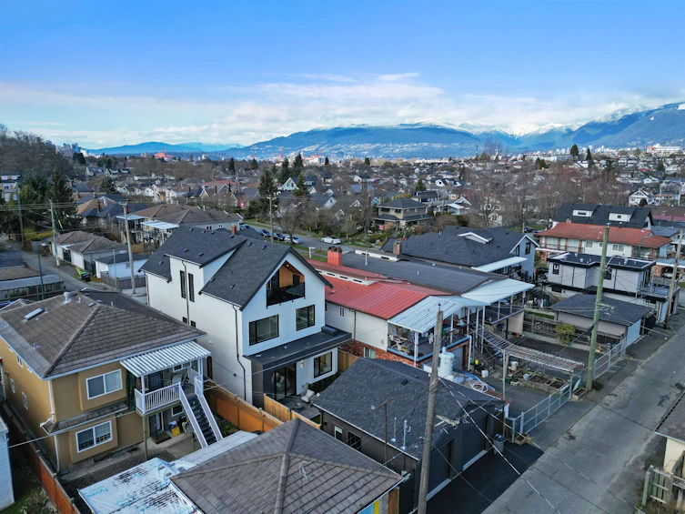 2-1260 Kaslo Street, Vancouver, BC, V5K 3Z7 - 36