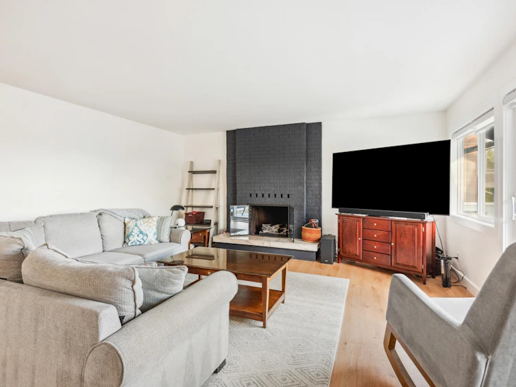 1162 Shavington Street, North Vancouver, BC, V7L 1K9 - 3