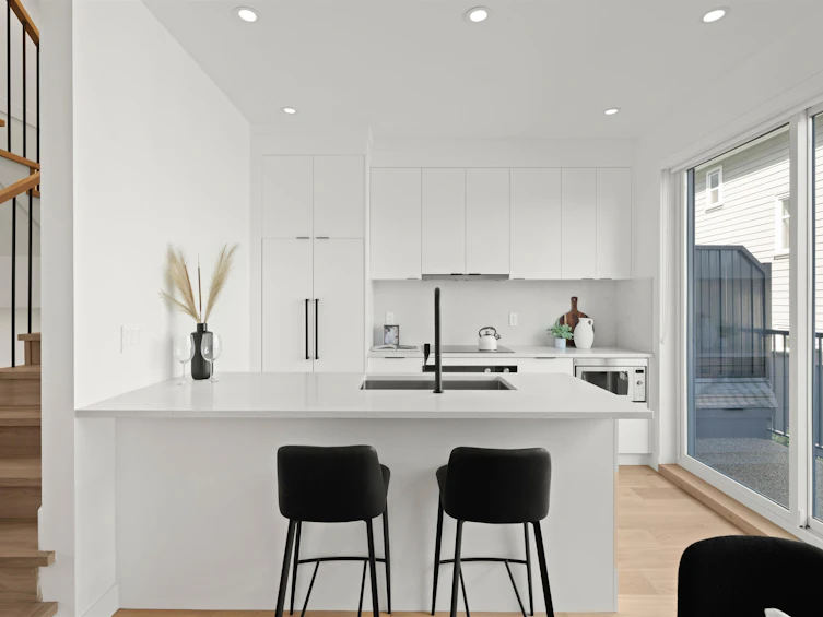 2414 Victoria Drive, Vancouver, BC, V5N 1T8 - 4