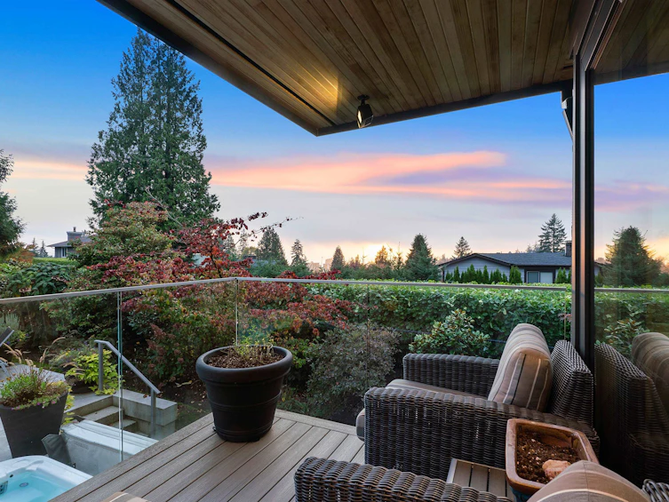 990 Jefferson Avenue, West Vancouver, BC, V7T 2A4 - 4