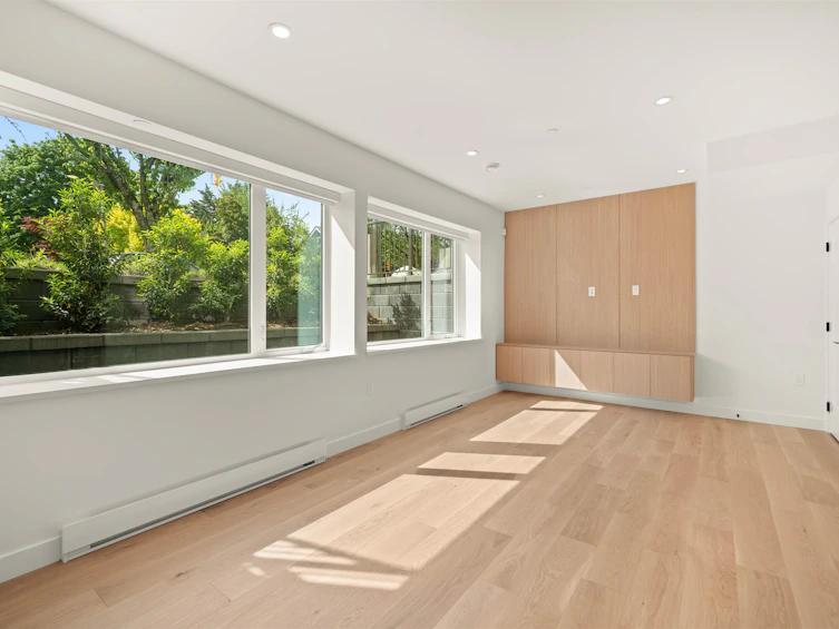 2408 Victoria Drive, Vancouver, BC, V5N 1T8 - 2